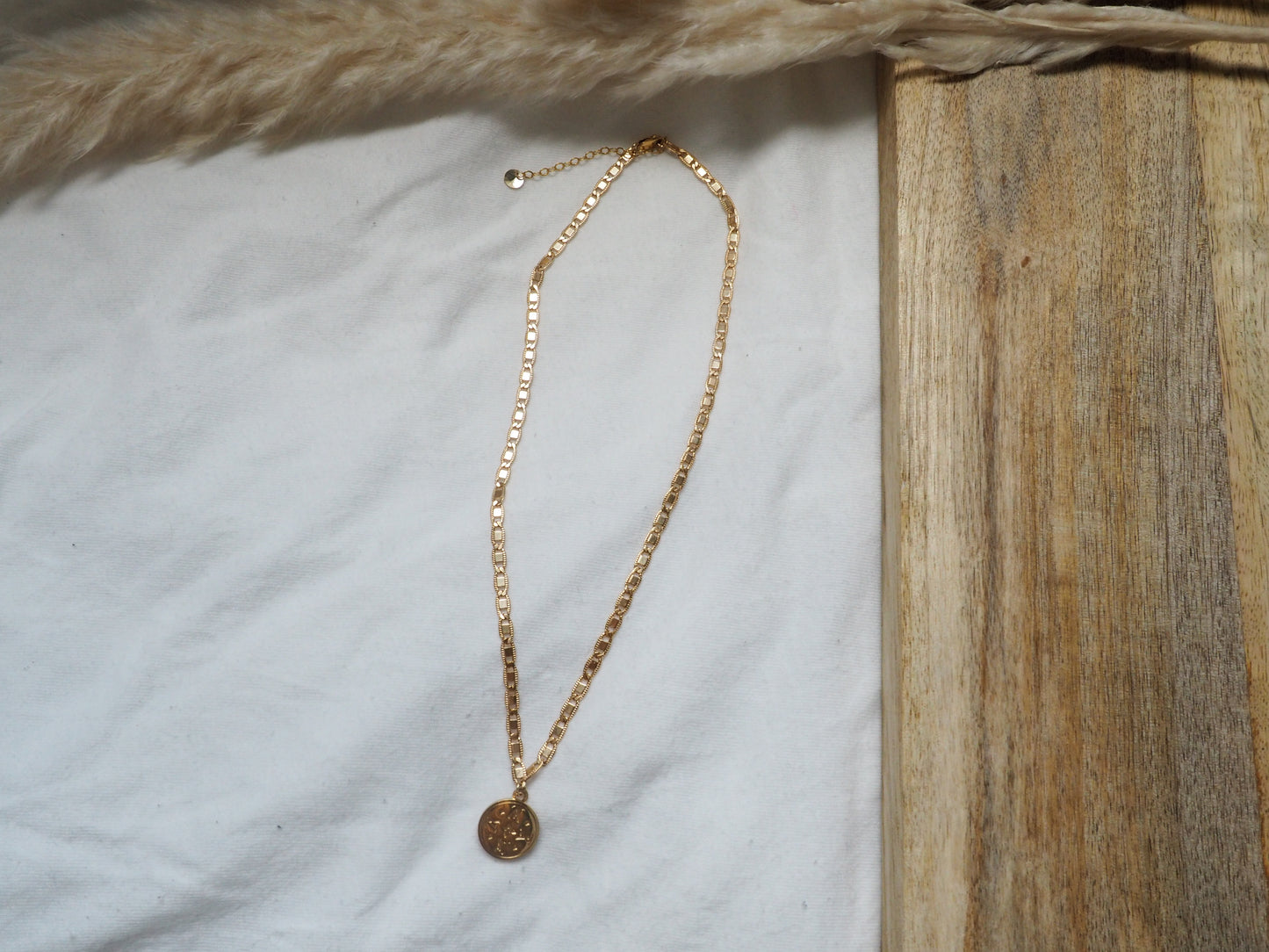 LOUIS VUITTON necklace