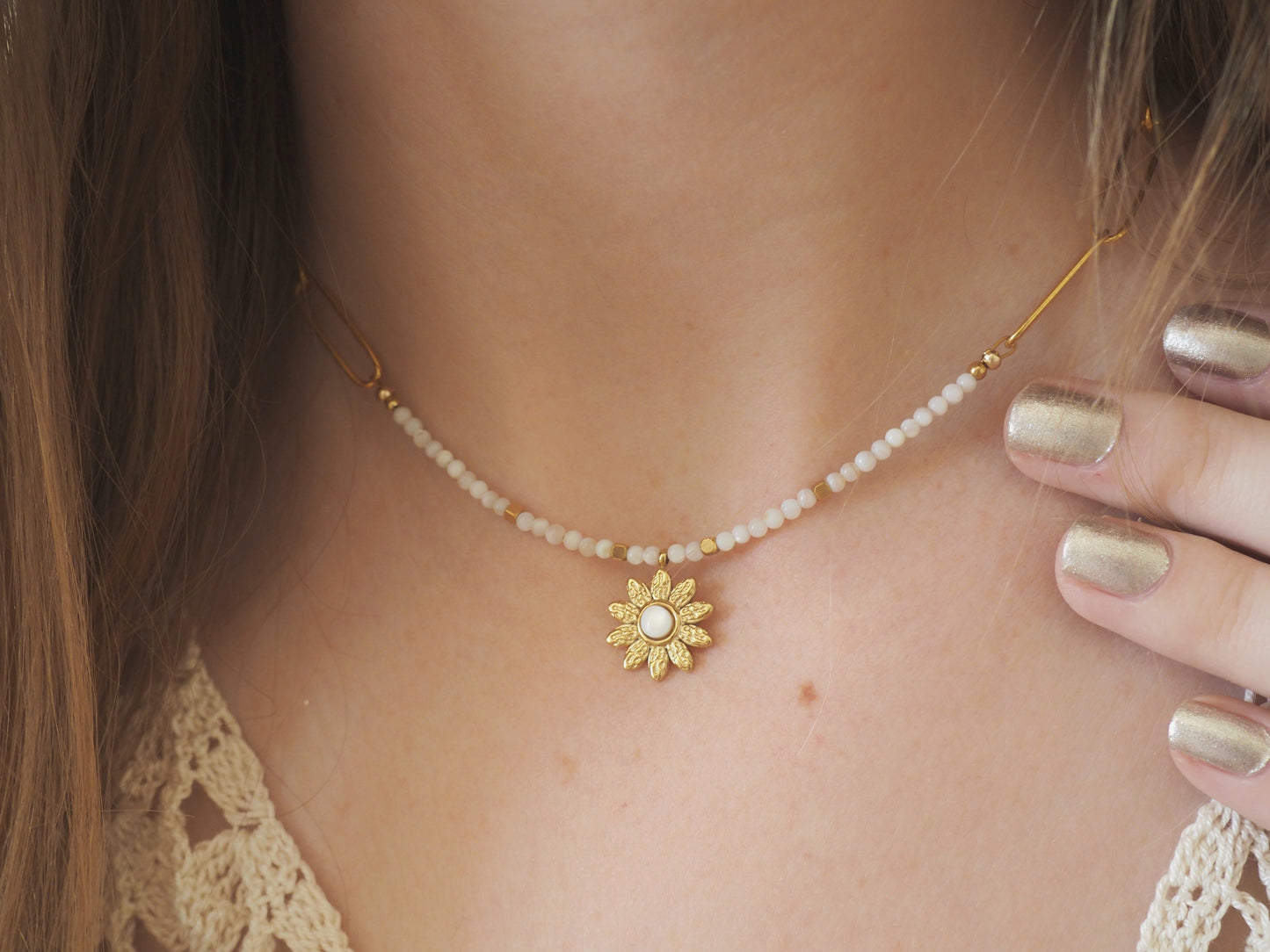 FLOWER necklace