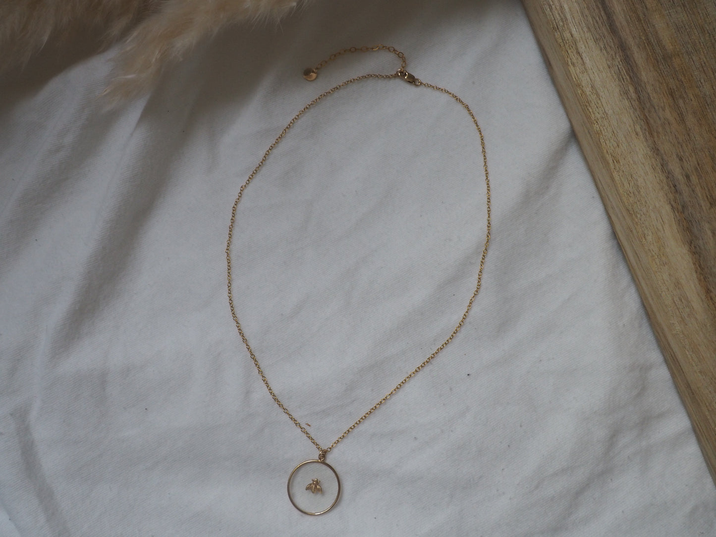 TREASURE BEE necklace