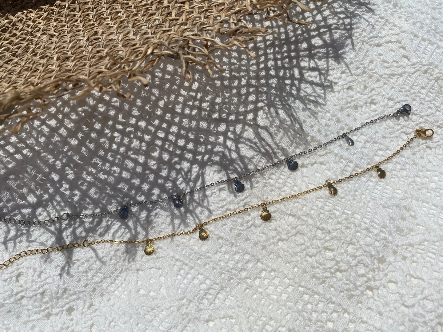 SHELL necklace