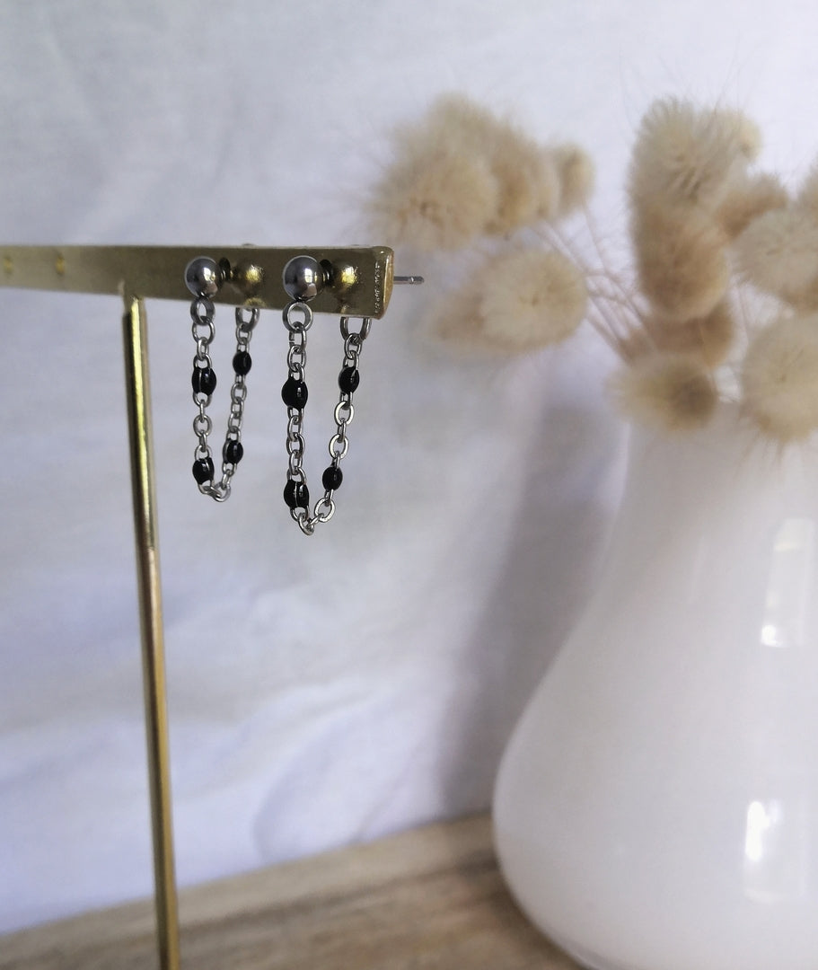 Simple HAPPINESS earrings