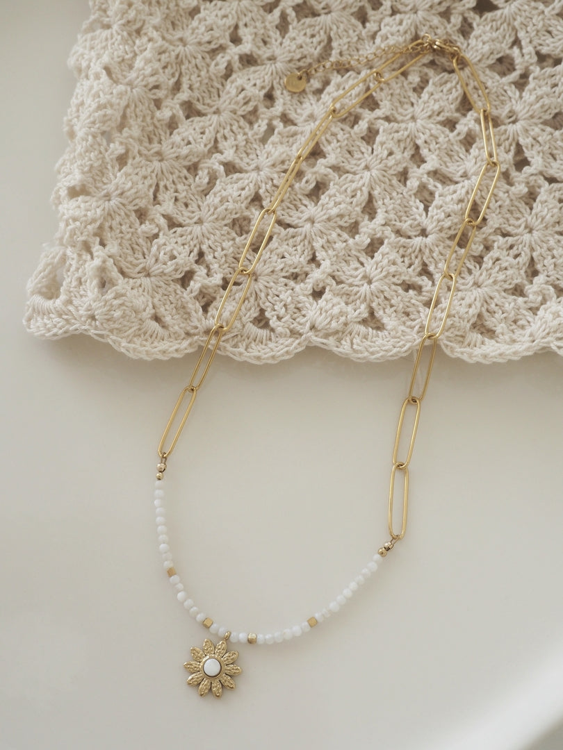 FLOWER necklace